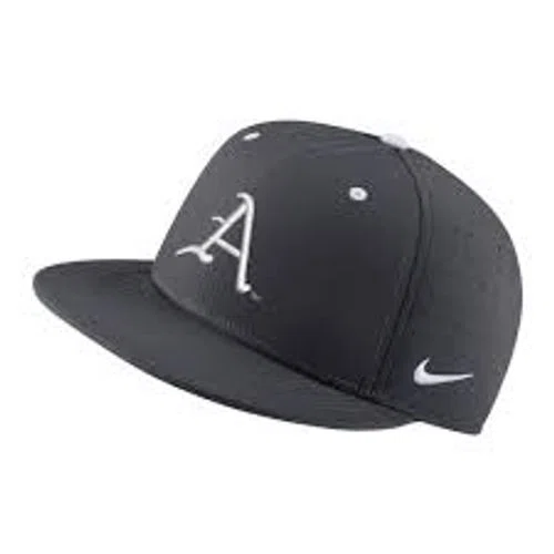Arkansas Razorbacks Nike Aero True Baseball Performance Fitted Hat