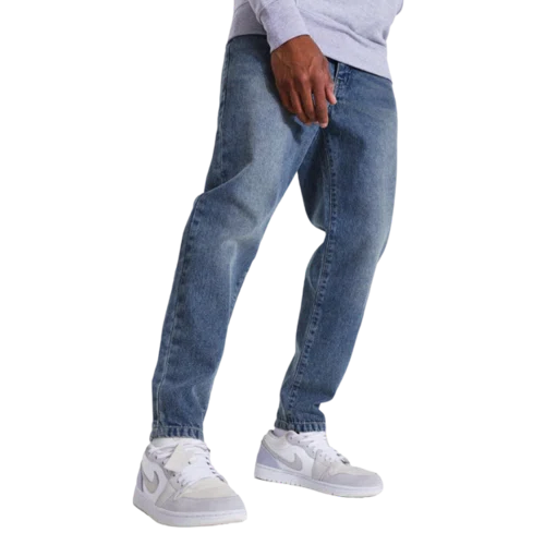 boohooMAN Tapered Fit Rigid Jeans