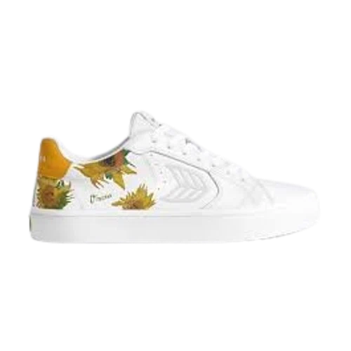 Cariuma Salvas Van Gogh Museum Sunflowers White Leather