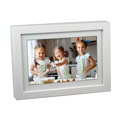 PhotoSpring Digital Photo Frame