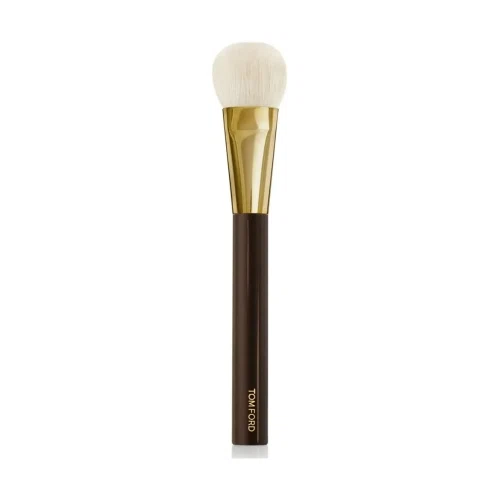 Tom Ford Foundation Brush 02